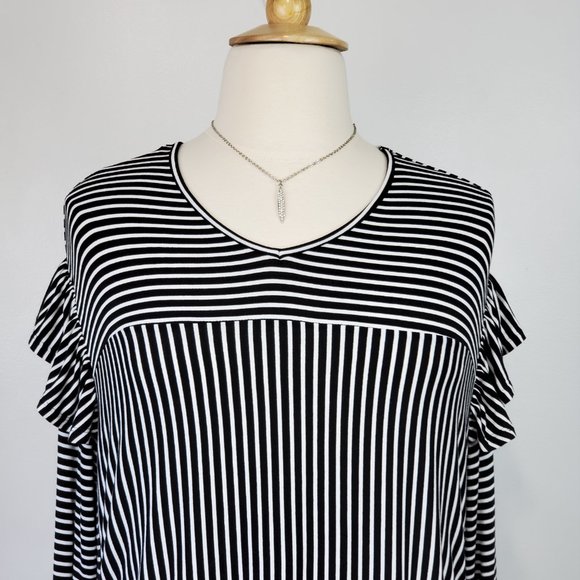 Time and Tru Stretchy Black White Striped Ruffle Maternity Top Size XL (16-18) - Picture 2 of 11